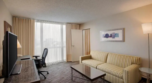 Двухместный люкс c 1 комнатой Crowne Plaza San Francisco Airport by IHG