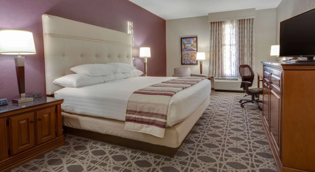 Номер Deluxe Drury Inn & Suites Las Cruces