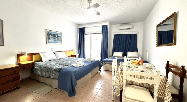 Студия 79 AN - Stay Nissi Chrysland Studio 111