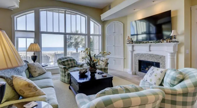 111 Dune Ln 6 BR Oceanfront Home Forest, Забронировать Отель Отели Южной Каролины с бассейном, Бассейн