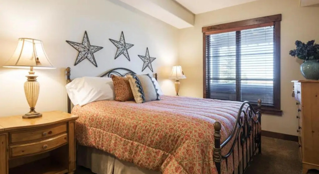 Silver Star #1104 - 2 Bed Condo