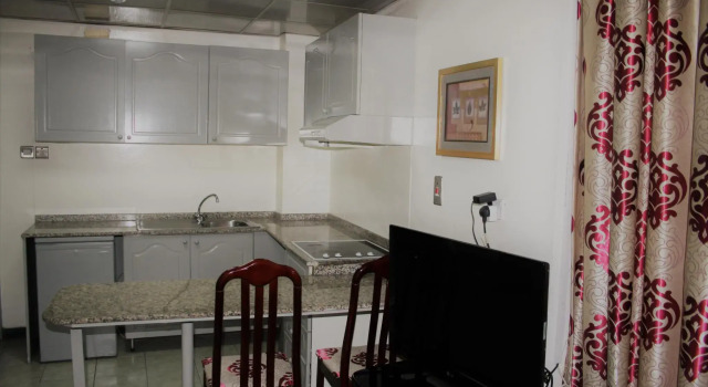 Студия Sky Hotel Apartments