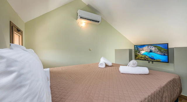 Люкс Deluxe Kozanos Suites with Private Pool