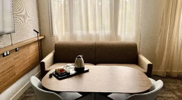 Люкс Novotel Suites Clermont Ferrand Polydome