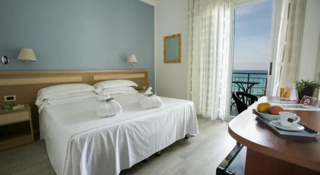 Двухместный номер Standard с видом на море Hotel Arc En Ciel