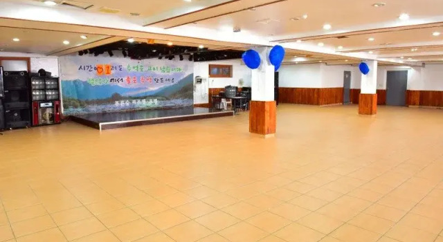Bluewoods Resortel, Boek Hotel Hotels in Gangwon-Do met parkeren, Parkeren