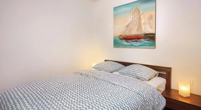 Stunning Home in Povlja With 4 Bedrooms, Wifi and Outdoor Swimming Pool, Prenota Hotel Hotel a Croatian Islands con parcheggio, Parcheggio