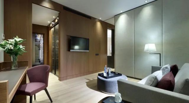 Люкс Eurostars Torre Sevilla