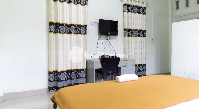 Wisma Aini Syariah Lampung Mitra RedDoorz, Rezerwuj Hotel Kedaton Sumatra