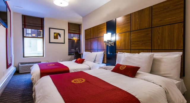 Четырёхместный номер Deluxe Hotel Five44