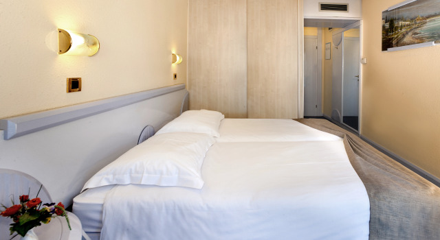 Hotel Plavi, Đặt Khách sạn Khách sạn ở Poreč Riviera có hồ bơi, Hồ bơi