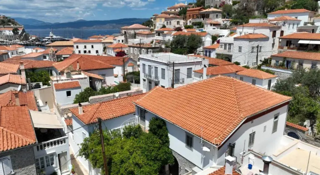 Апартаменты Deluxe LIVIN HYDRA 1 -Luxury Apartments