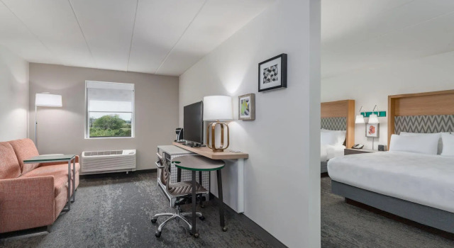 Люкс с 2 комнатами Holiday Inn - Columbus by IHG