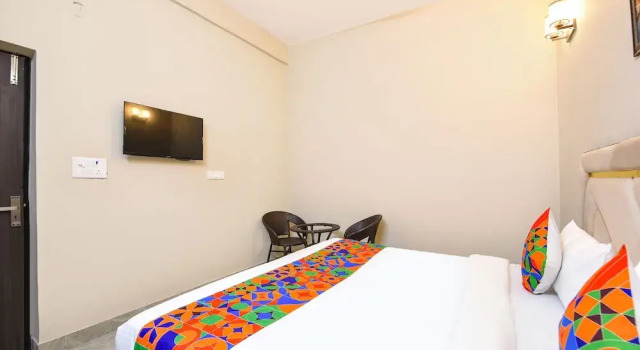 Fabexpress Mapple Suites, Varaa Hotelli Faridabad Haryana