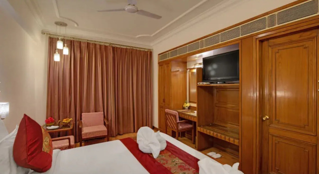 Номер Premium Hotel Baljees Regency