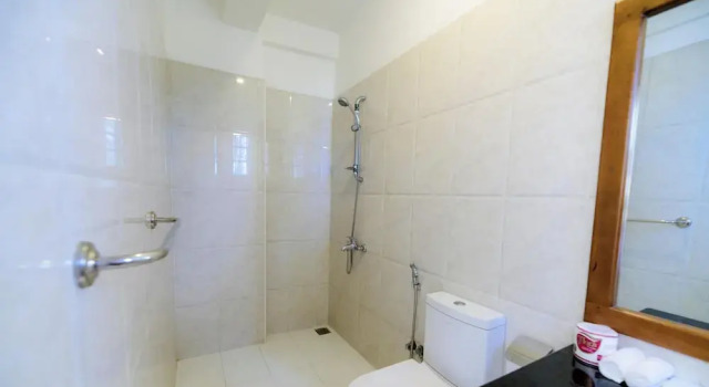 Двухместный номер Standard с балконом и с видом на сад Royal Beach Hotel Hikkaduwa