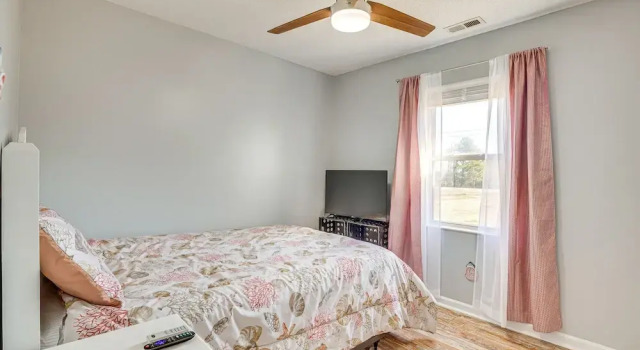 Pet-friendly Beaufort Home w/ Private Yard, Book Vacation Home Beaufort North Carolina