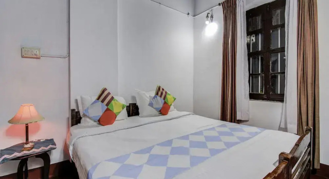 Vintage Studio Home by OYO Rooms, Забронировать Отель Отели Мадикери с парковкой, рядом с Парк Раджас-Сит, Парковка