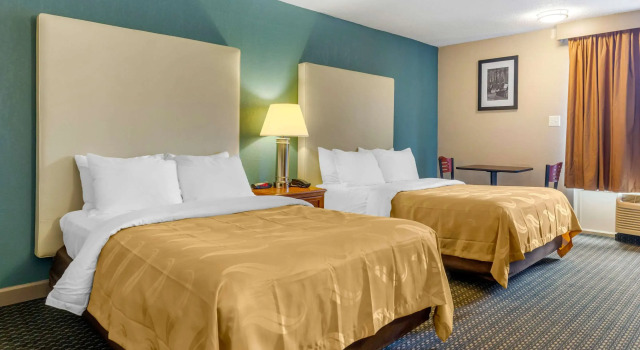 Четырёхместный номер Standard Quality Inn & Suites Apex - Holly Springs NC