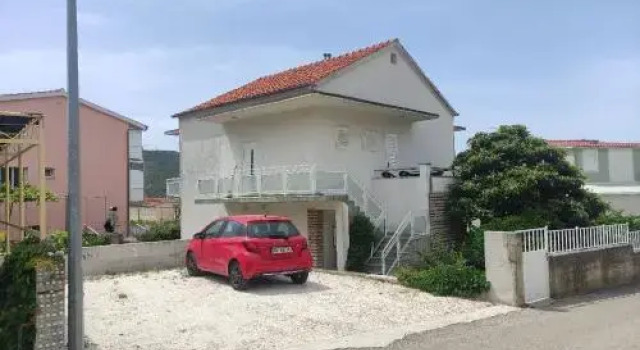 Apartment Landeka, Забронировать Апартаменты/квартира Примоштен Шибеник