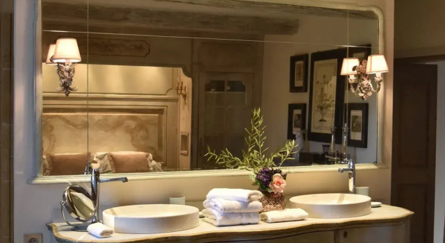 Le Clos de Lucie, Book Hotel Hoteller i Lagnes med parkering, Parkering