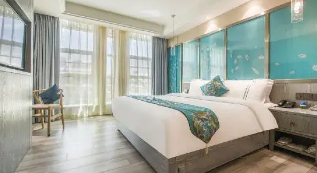 Люкс Xiyuemoon Hotel (Kunming Harmony Square Linyuqiao Subway Station Hotel ))