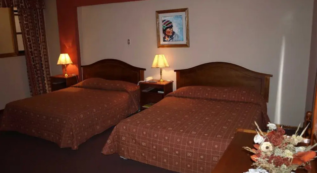 Standard Vierer Zimmer Qelqatani Hotel