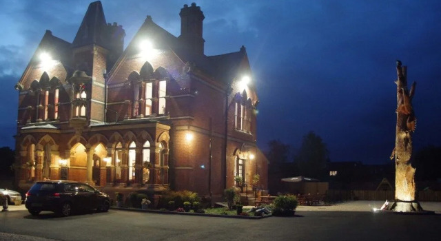 The Godwins, Rezervasyon Otel Merseyside otoparklı oteller, Otopark