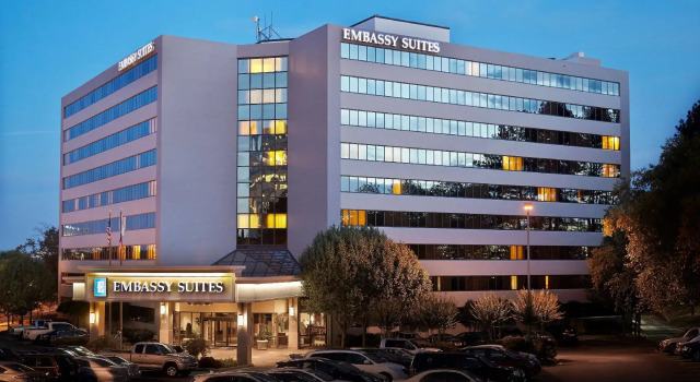 Embassy Suites by Hilton Atlanta Galleria, Buchen Sie Hotel Marietta Georgia