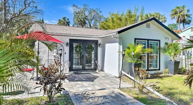 Florida Getaway with Patio about 3 Mi to Beaches!, Забронировать Отель Отели Нью-Смирна-Бич 3 звезды, рядом с Mary S. Harrell Black Heritage Museum, 3*