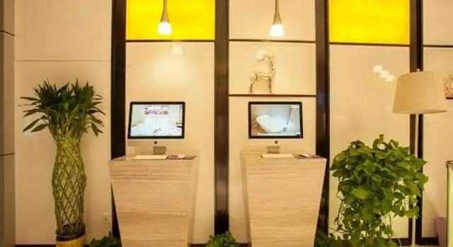 Lavande Hotel Jiaxing Zhongshan East Road Babaiban Branch, Prenota Hotel Hotel a Jiaxing con parcheggio, Parcheggio