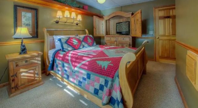 Lazy River Lodge by Escape to Blue Ridge, Buchen Sie Hotel Ellijay Georgia