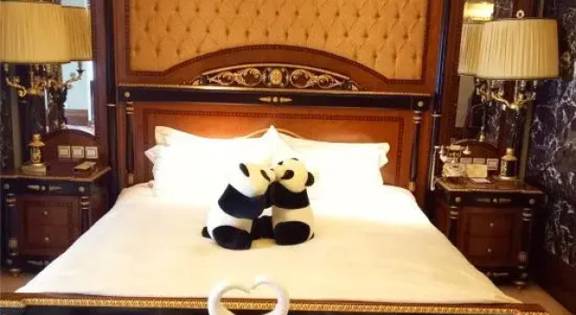 Люкс Presidential Zhengzhou Cheered Hotel