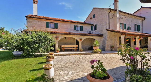 Villa 1240