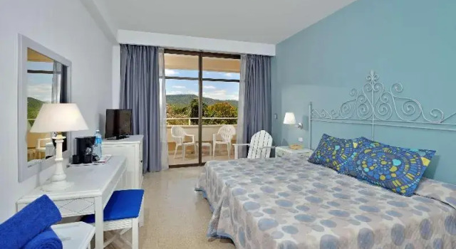 Номер Standard с балконом Hotel Sol Rio De Luna Y Mares