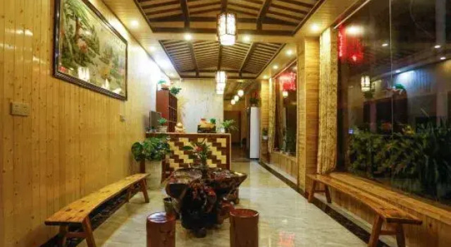 芙蓉镇 民国风 九十九号公馆, Rezerwuj Hotel Xiangxi Hunan