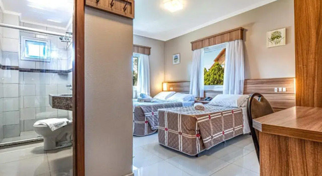 Трёхместный номер Standard Hotel Fioreze Quero Quero