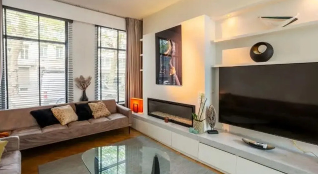 Villa Anvers 4 BDR Parking, Rezerwuj Willa Hotele w Bruksela z parkingiem, Parking
