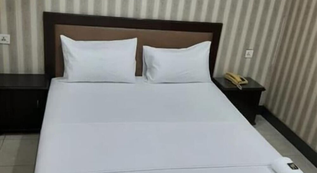 Al-Madina Hotel & Apartments, Rezerwuj Apartament Fajsalabad Punjab Region