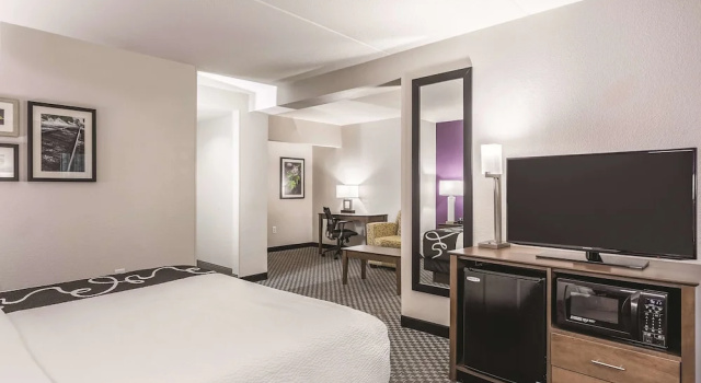 Двухместный номер Executive с видом на реку La Quinta by Wyndham Columbia / Fort Meade