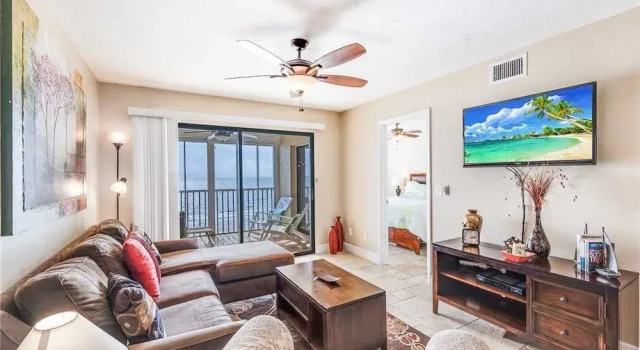 Smugglers Cove 4B6 - Two Bedroom Condo