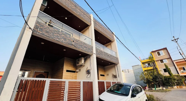 HE Azure 3BHK Bunglow Nr Apollo DB City