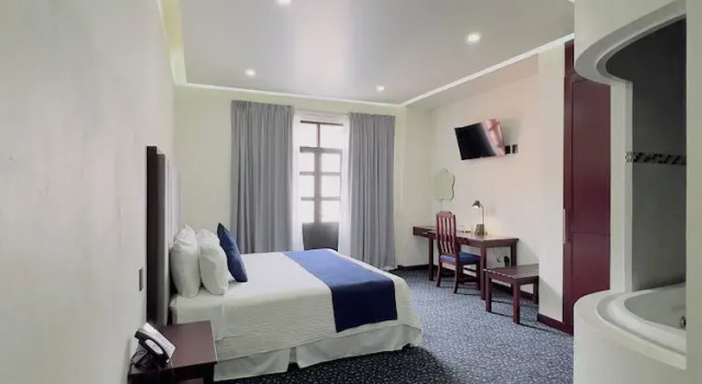 Номер Luxury HOTEL MARGARITA