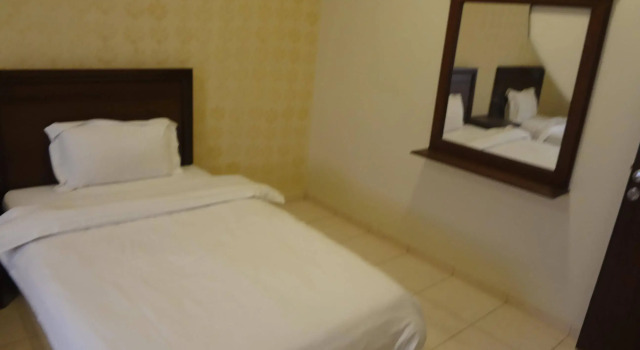 Al Berwaz Hotel Suites