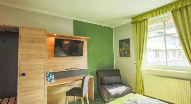 Двухместный номер Standard Panorama Berghotel Wettiner Höhe