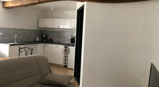 LA 3Eme RIVES A ORNANS, Rezervovat Hotel Hotely v Ornans s parkováním, Parkování