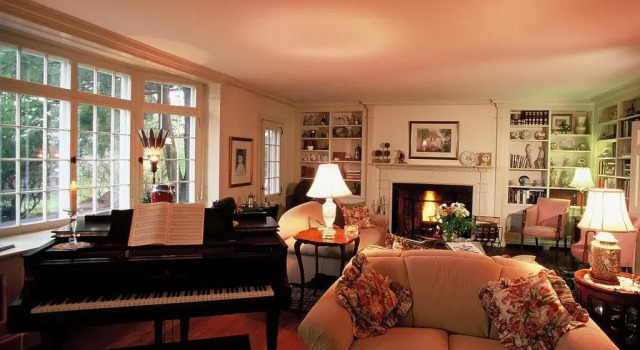 Devonfield Inn, Varaa Bed and Breakfast Hotellit New England uima-altaalla, Uima-allas