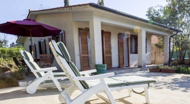Santa Petronilla, Rezervovat Hotel Hotely v Elba s parkováním, Parkování