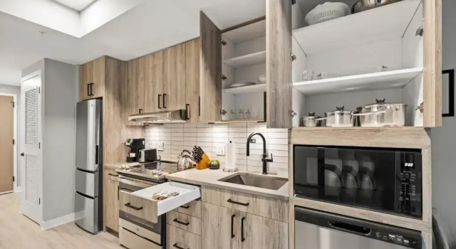 Апартаменты Coda on Half, a Placemakr Experience - Navy Yard
