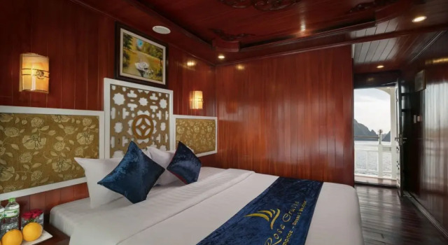 Rosa Boutique Cruise